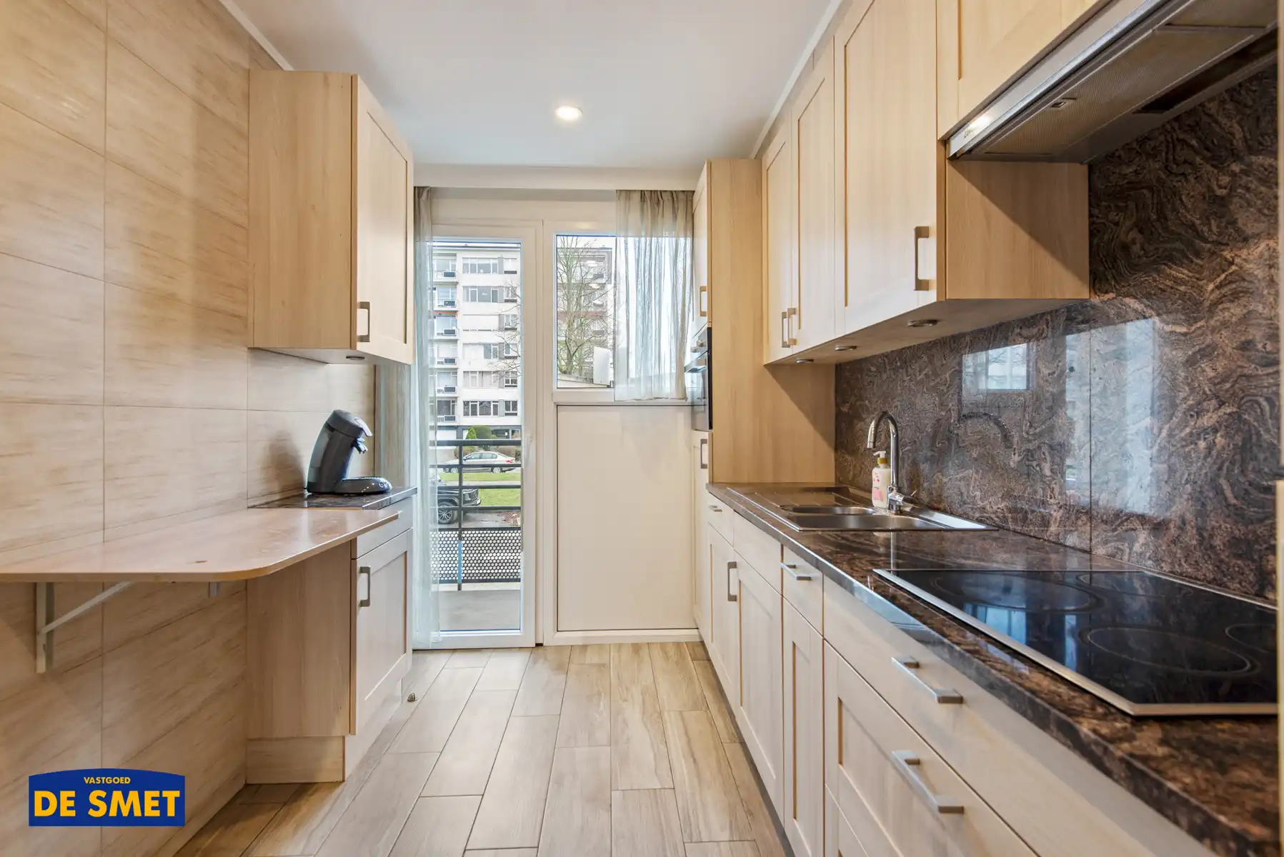 Centraal gelegen appartement met terrasje voor- én achteraan foto 7