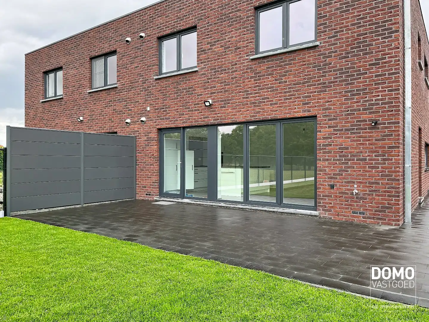 PRACHTIGE WONING MET 3 SLAAPKAMERS EN TUIN foto 14
