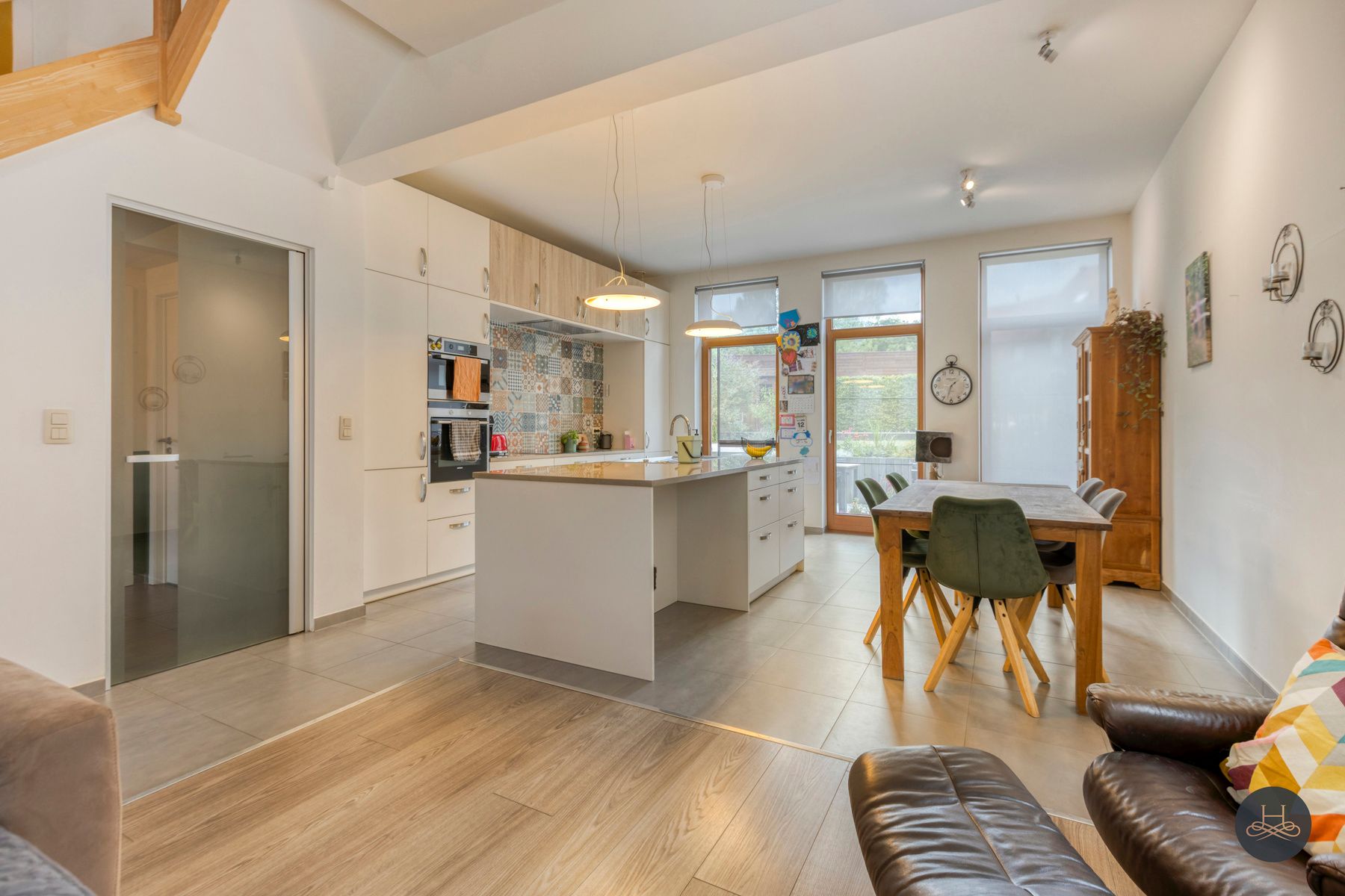 Gezellige en moderne halfopen woning met leuke tuin foto 7