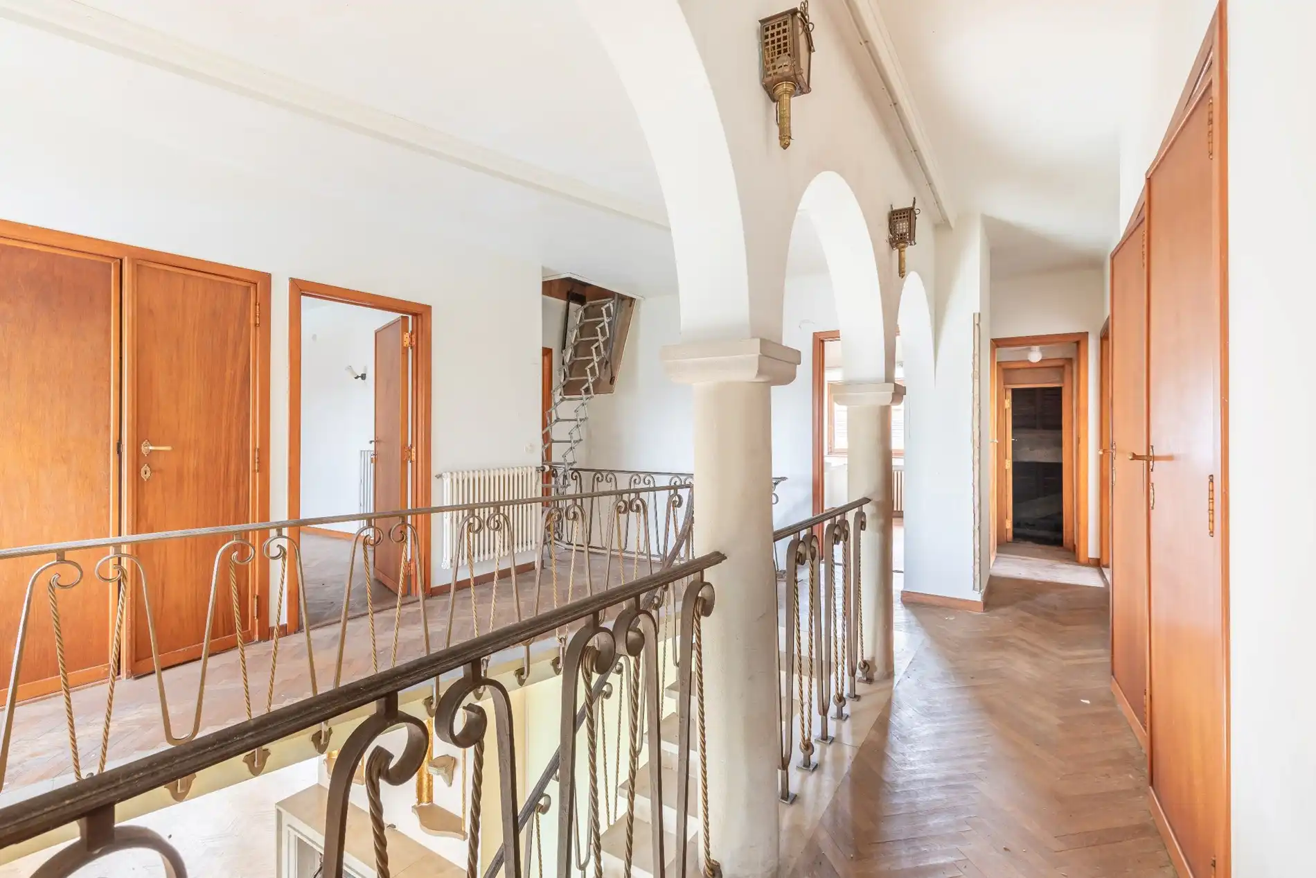 Karaktervolle villa op toplocatie! foto 6