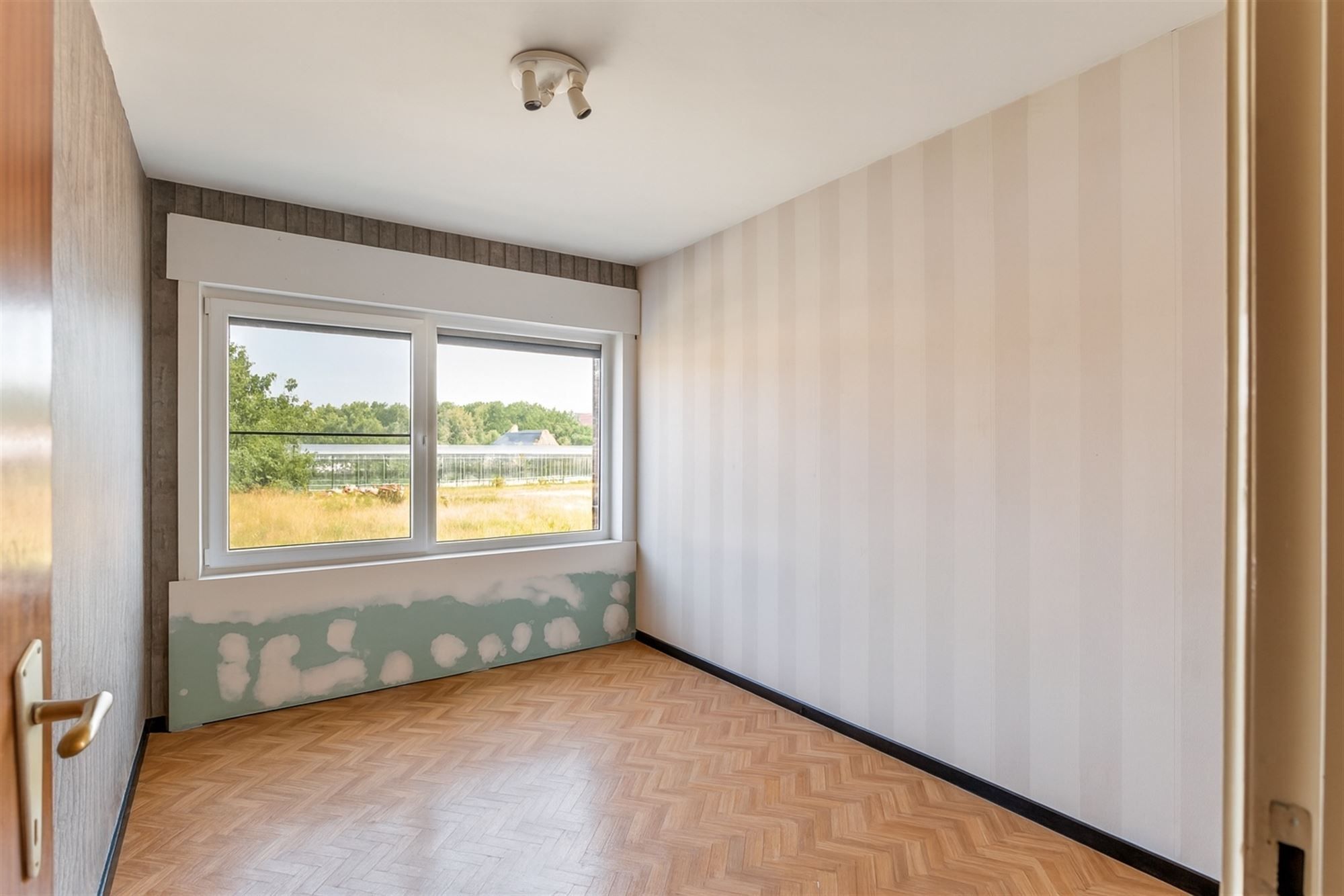 Grotendeels gemoderniseerde woning te Duffel foto 8