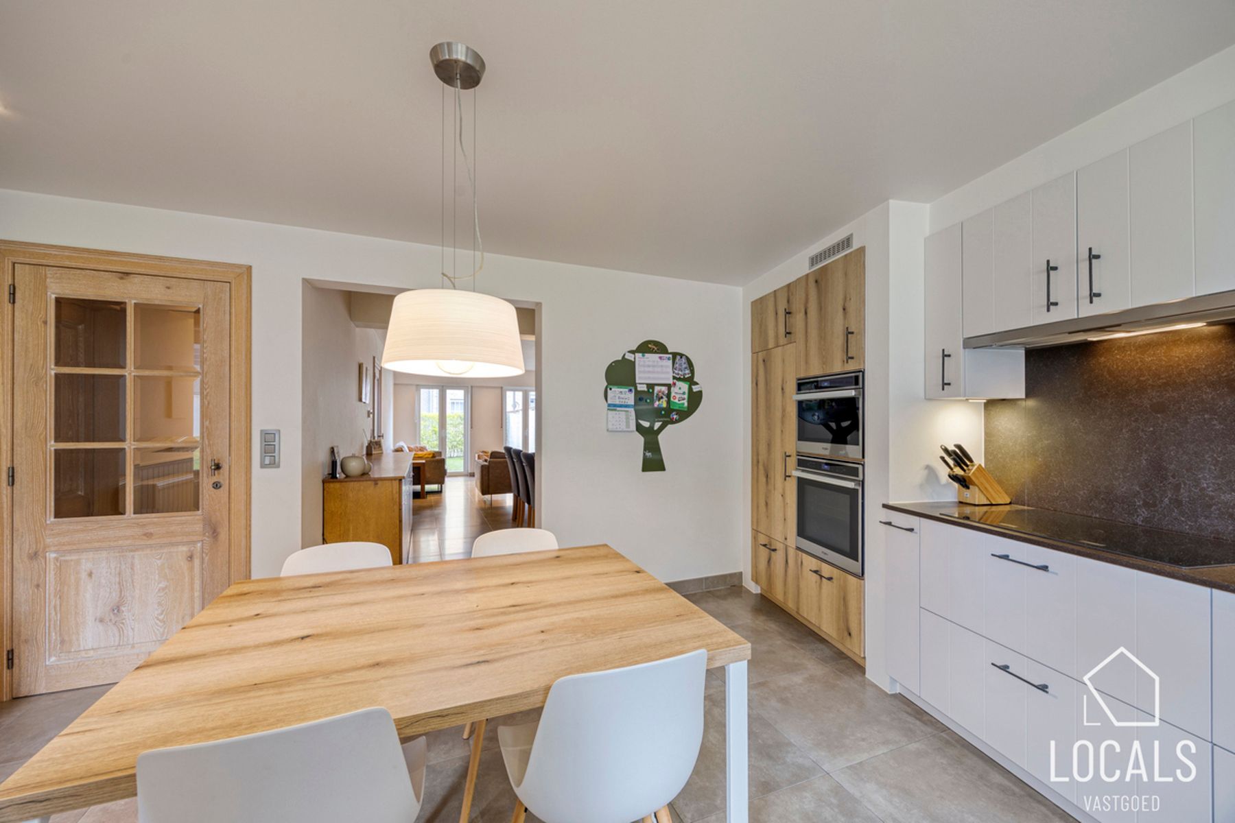 Instapklare halfopen bebouwing met tuin te Okegem foto 12