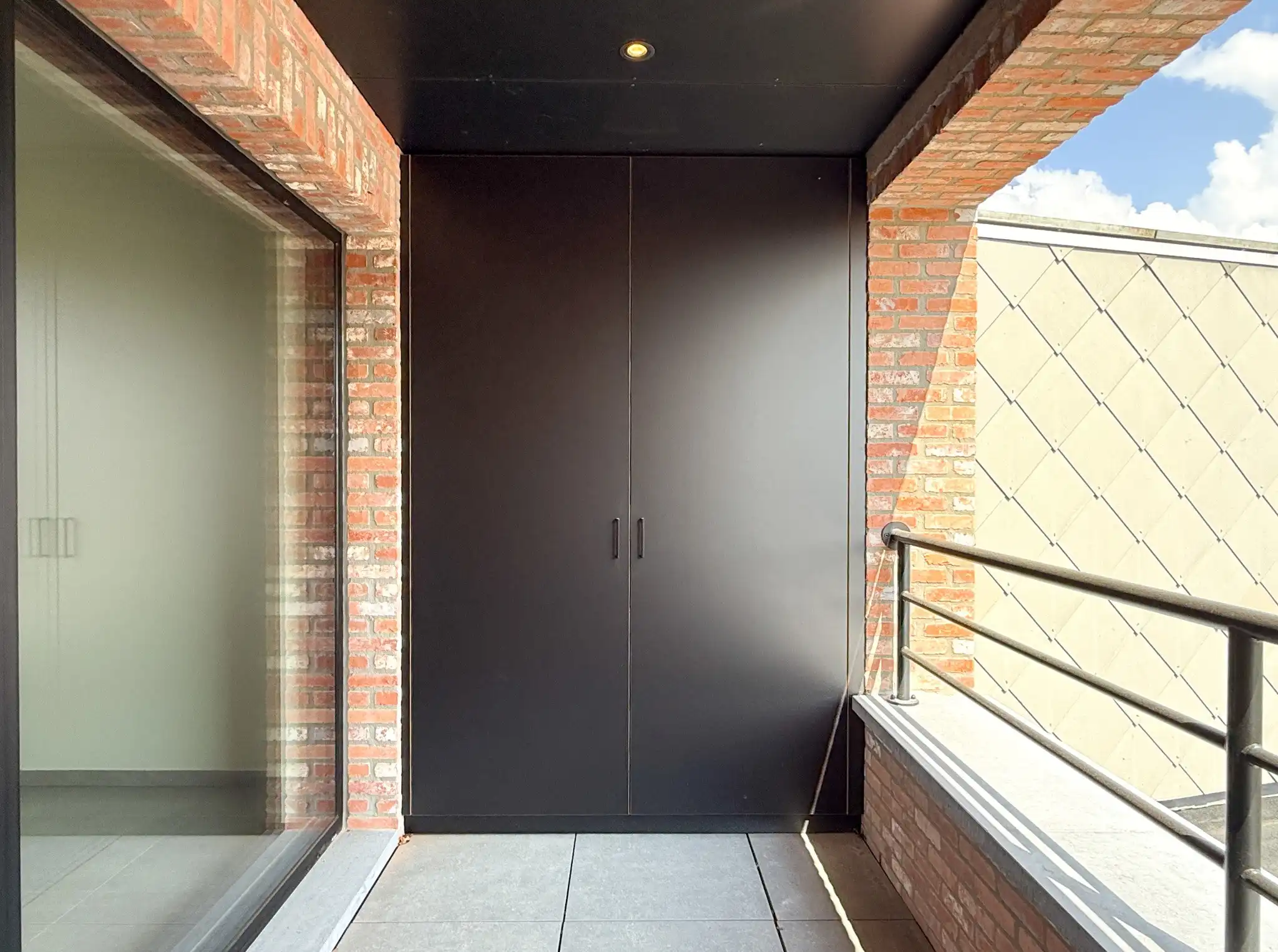 Lichtrijk nieuwbouwappartement met twee slaapkamers, terras en autostaanplaats foto 13