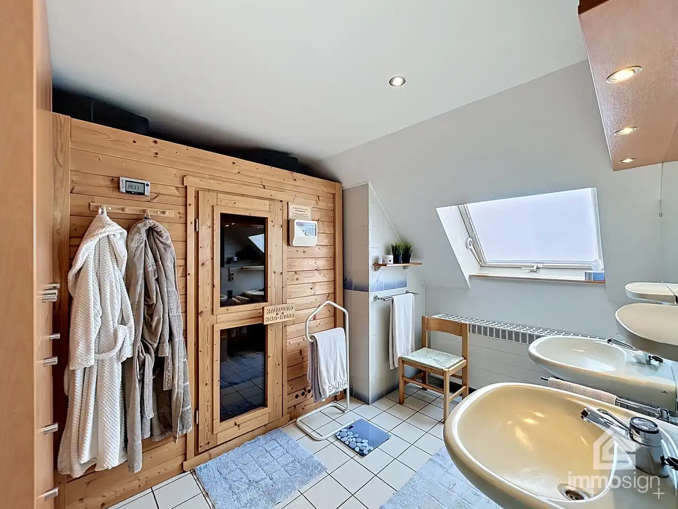 Statige woning met drie slaapkamers op prachtig perceel te Lozen! foto 34