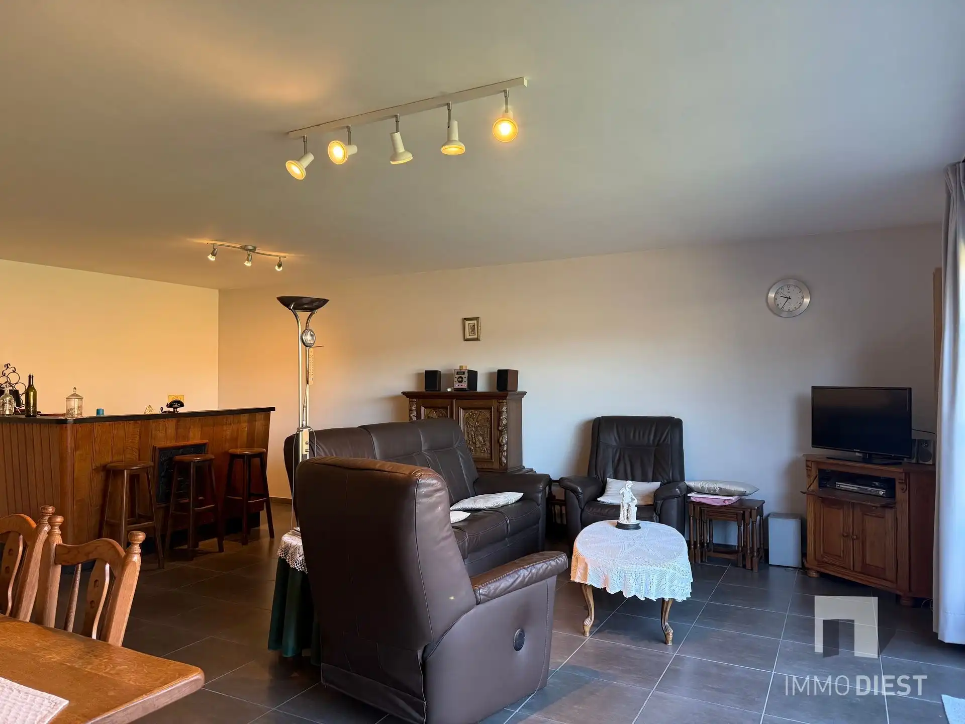Gelijkvloers appartement met 2 slaapkamers en ruim terras foto 4