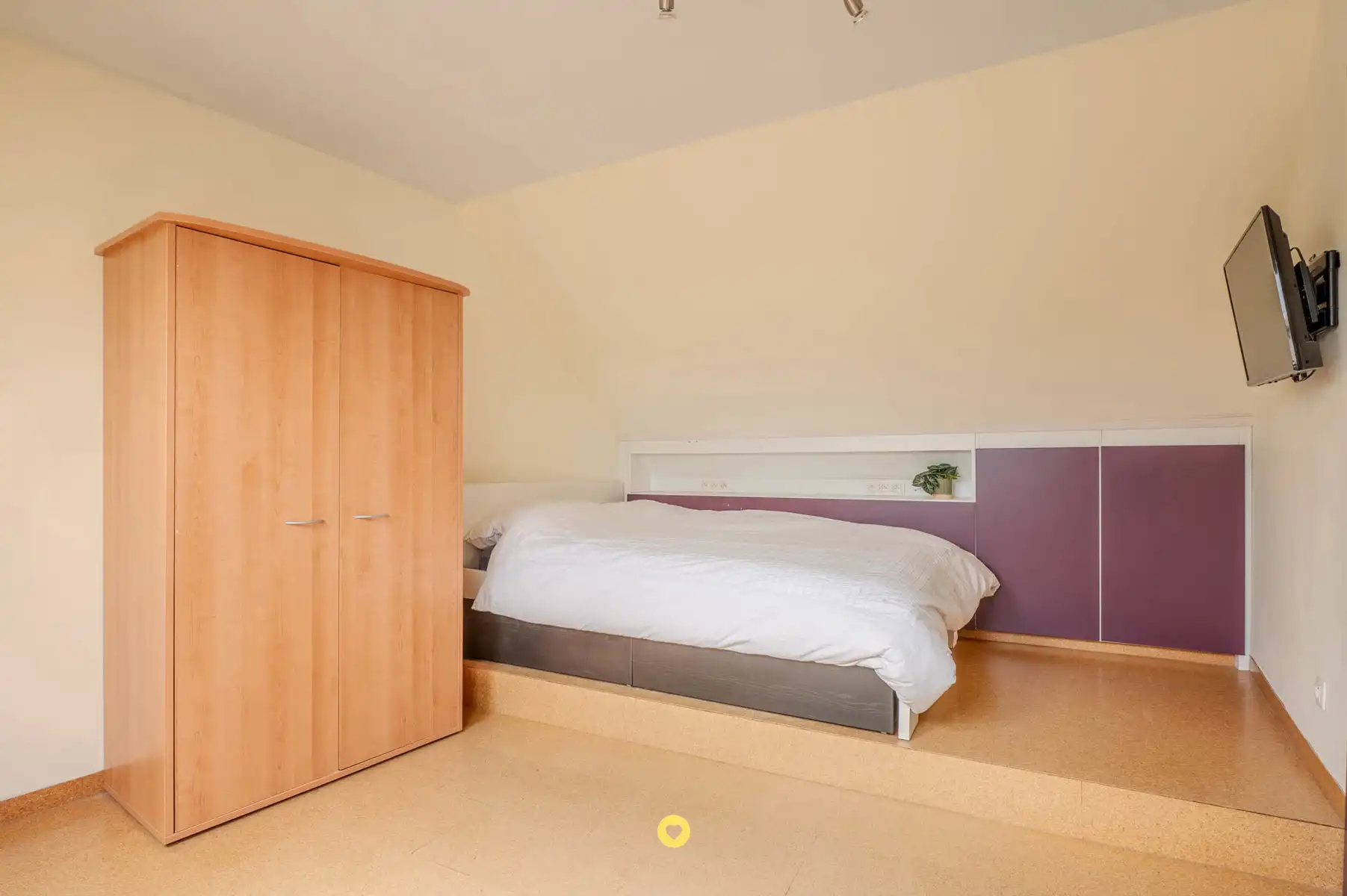 HOB met praktijkruimte, 4 slaapkamers, garage en zonnige tuin foto 22