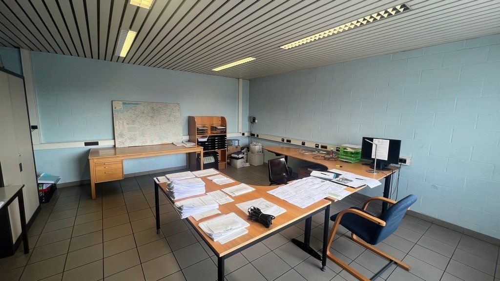 Bedrijfsgebouw met rolbrug te huur nabij centrum van Gent foto 11