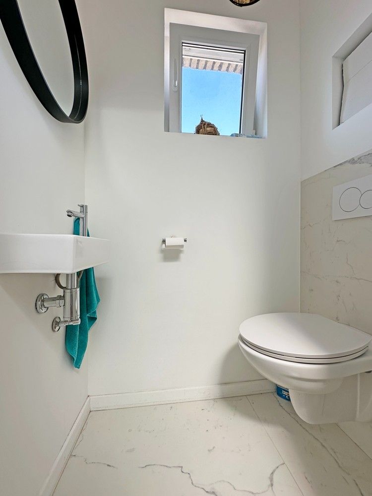 Modern appartement gelegen in een kleinschalig gebouw in hartje Berchem. foto 8
