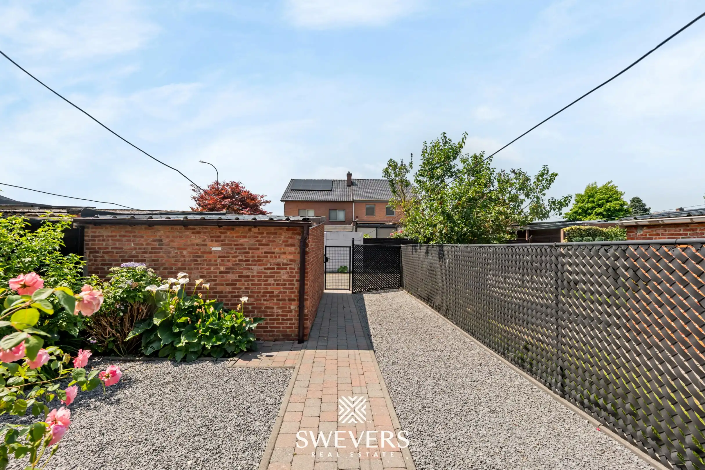Ruime gezinswoning (3slpk) met garage en zonnige tuin op rustige locatie in de Banneuxwijk foto 28