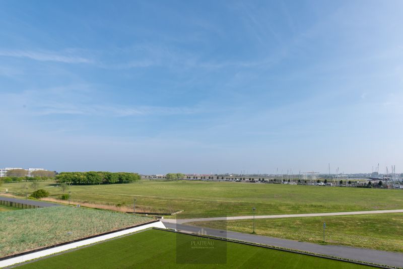 Instapklaar hoekappartement met zicht op de jachthaven en het maritiem park. foto 34