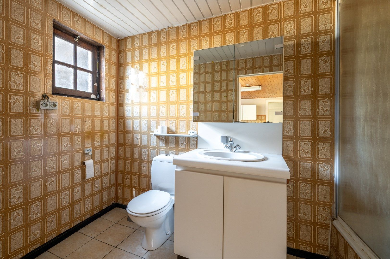 Centraal gelegen huis met 3 kamers en een aangename tuin foto 14