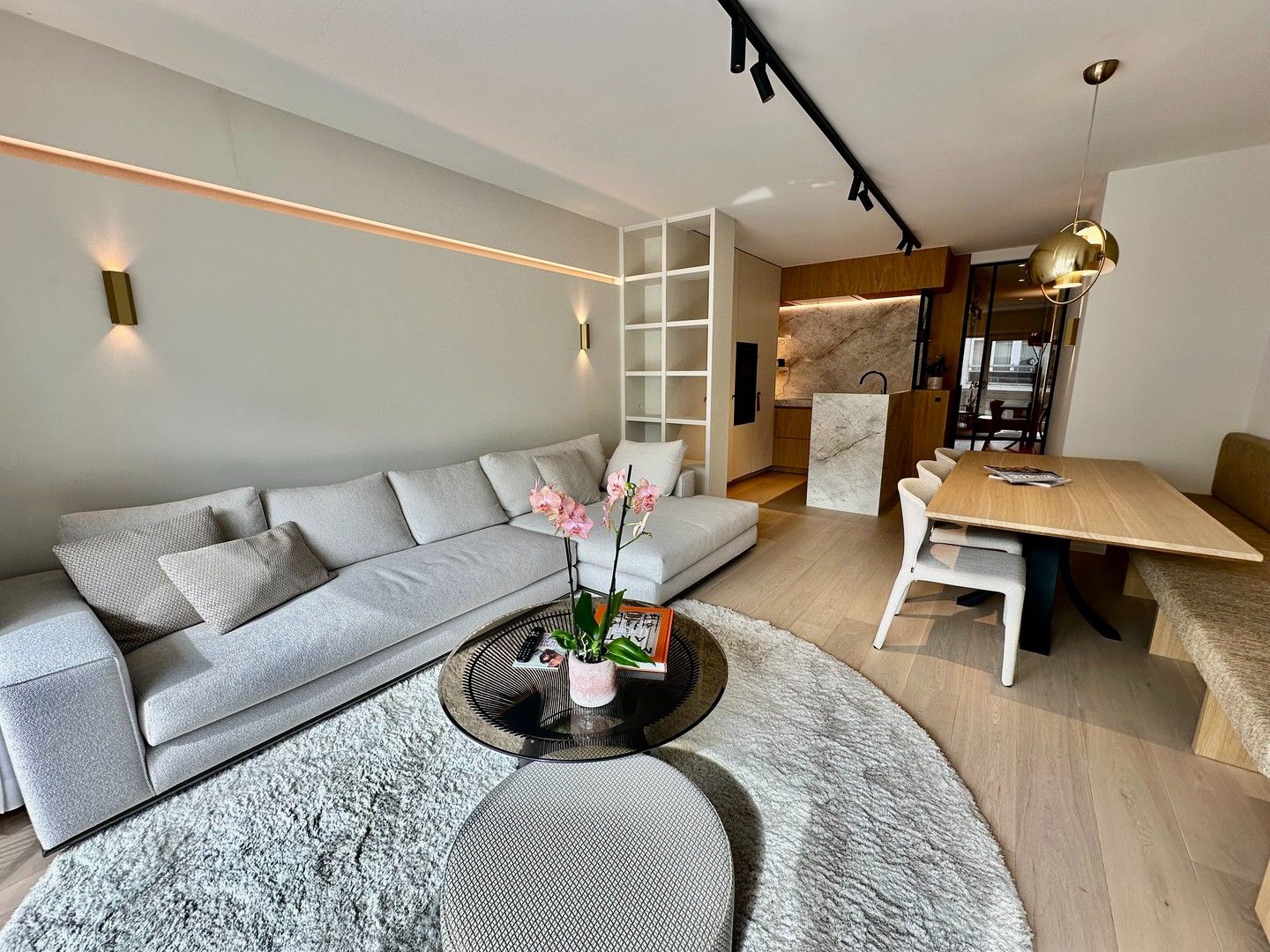 Luxueus appartement met zijdelings zeezicht, gelegen tussen de Kustlaan en de Dumortierlaan. foto 7