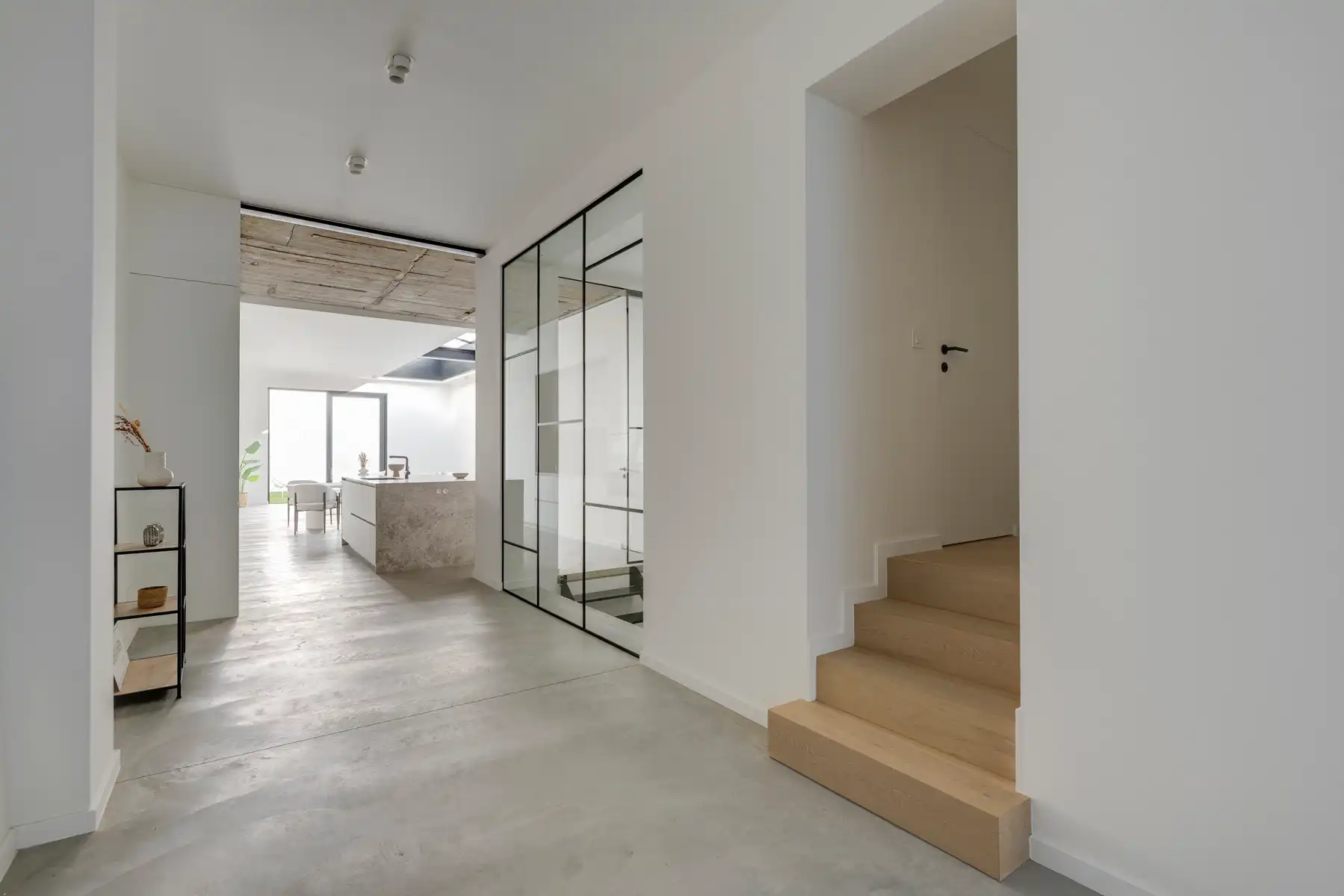 Unieke, lichtrijke loft van ca. 229 m² met ruime stadstuin foto 10