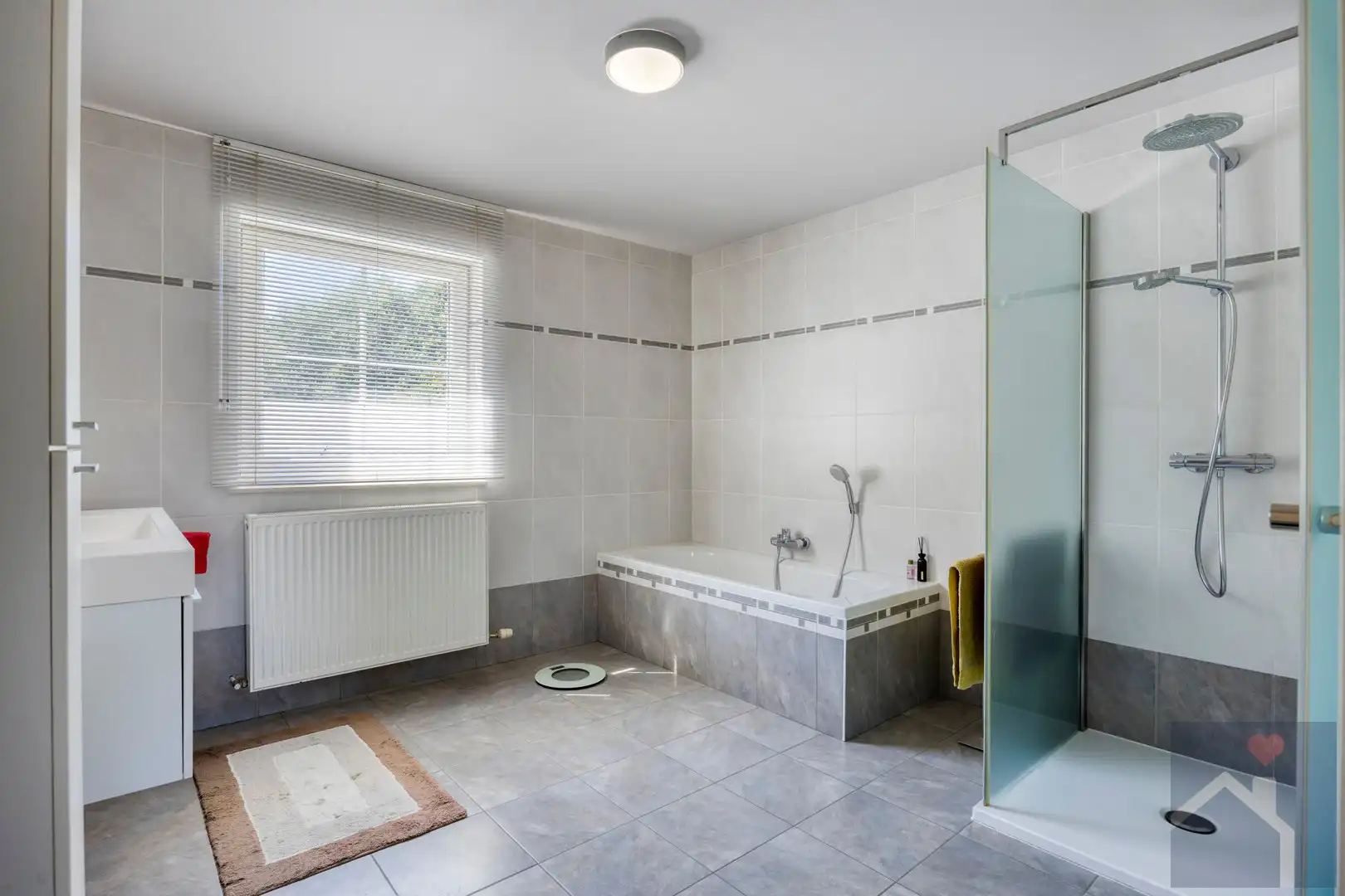 🐴 WONEN MET JE PAARDEN AAN HUIS? DIT IS ER ÉÉN OM TE BEKIJKEN! 🏡 foto 23