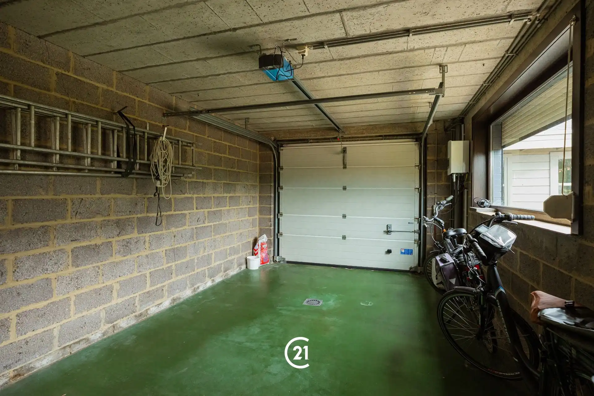 Instapklare woning met garage en prachtig groen uitzicht foto 20