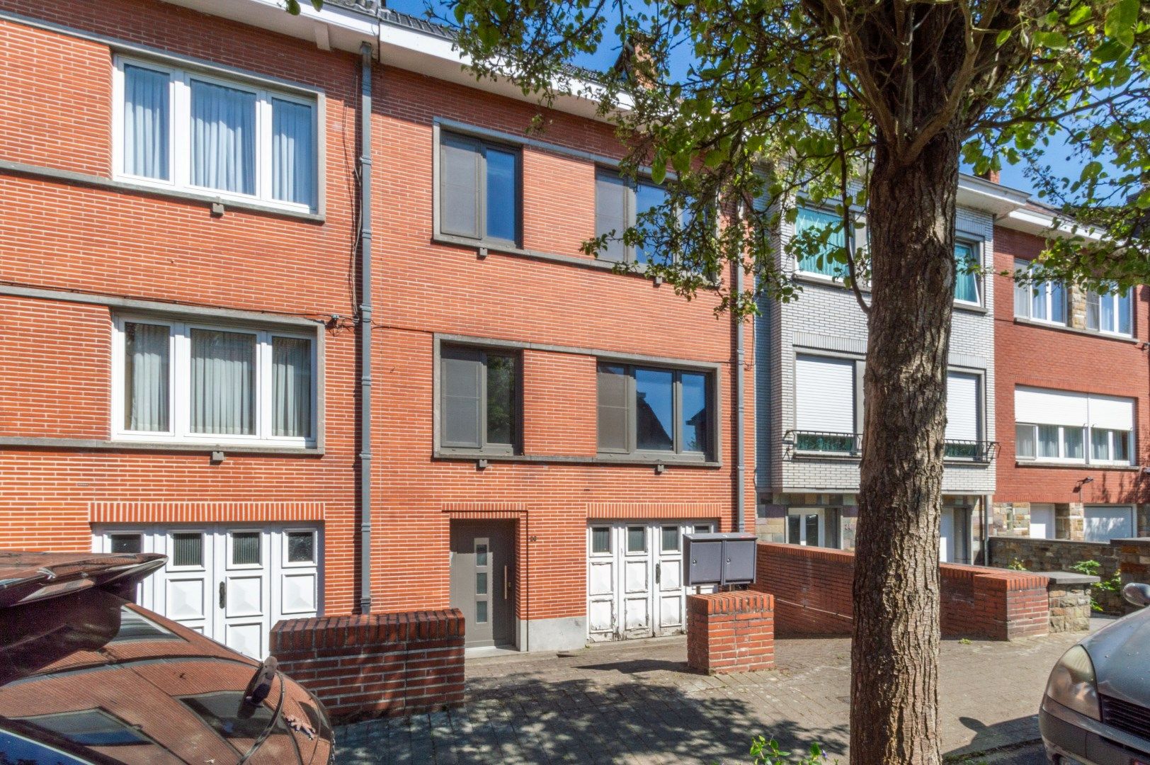 APPARTEMENT MET 2 SLP, GARAGE, TERRAS & TUIN ! foto 2