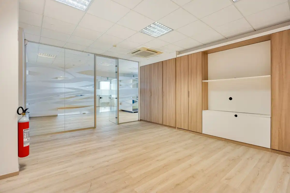 Kantoor te koop in het industriepark te Haasrode/Heverlee met 14 parkings - opp. 626 m² - verkoop van aandelen foto 10