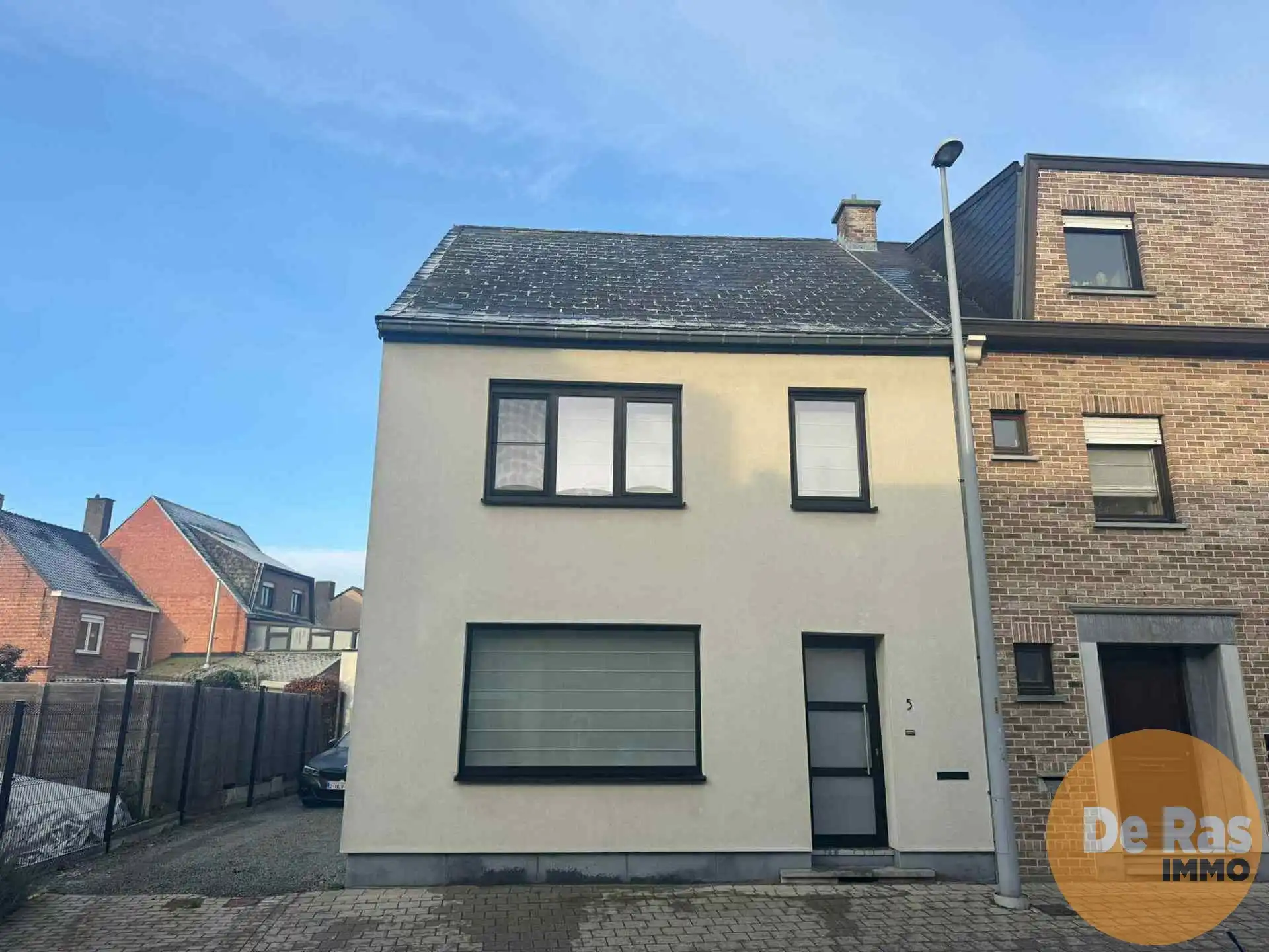 SCHELLEBELLE - Gerenoveerde HOB met garage  foto {{pictureIndex}}