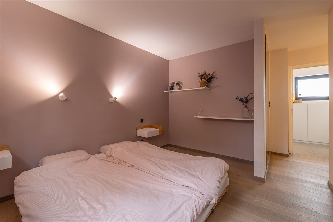 Penthouse met 3 slpk., riant terras, autostaanplaats en kelderberging foto 14