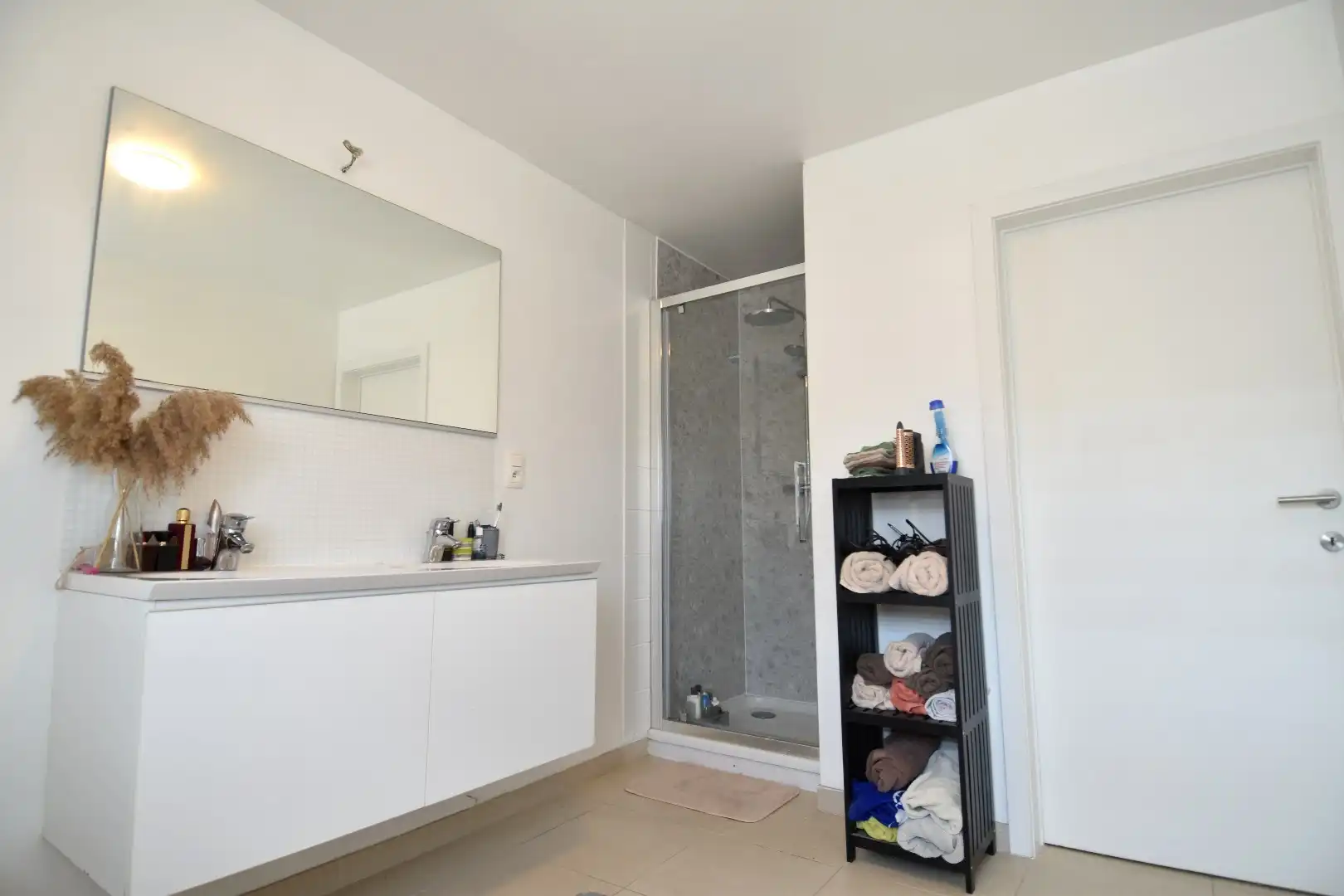 Rustig gelegen gezinswoning met 3 slaapkamers, garage en zonnige tuin te Heule foto 9