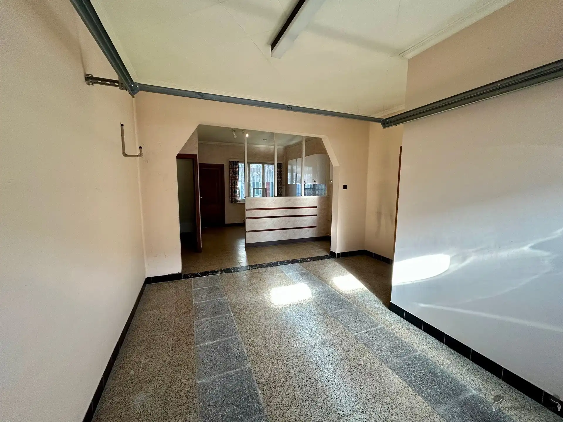 Ruime renovatiewoning gelegen in Hartje Hamm foto 20