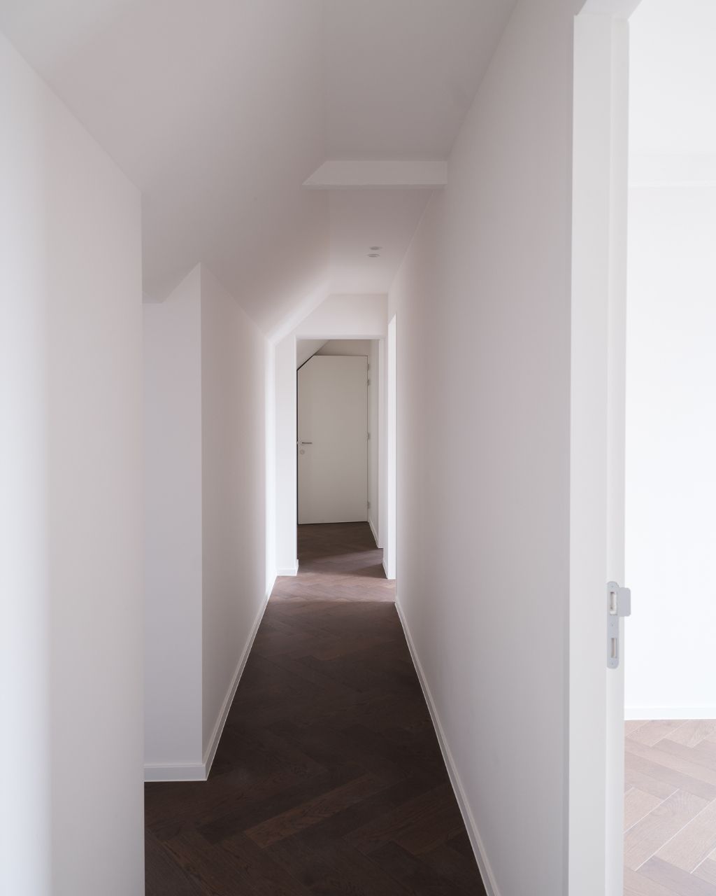 Hoogwaardig gerenoveerd 3 slaapkamer appartement nabij Gent Zuid foto 9