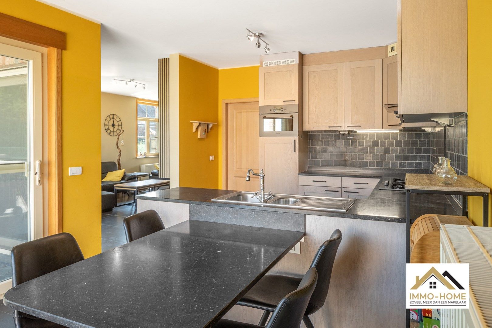 Energiezuinige halfopen bebouwing met panoramisch uitzicht foto 12