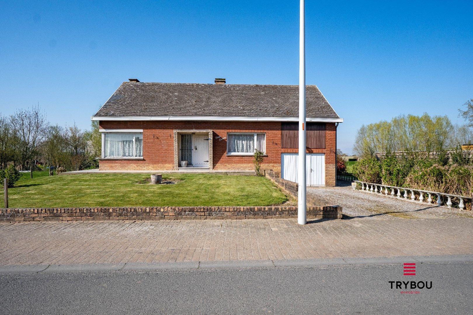 Charmante woning met grote tuin en tal van mogelijkheden foto 2