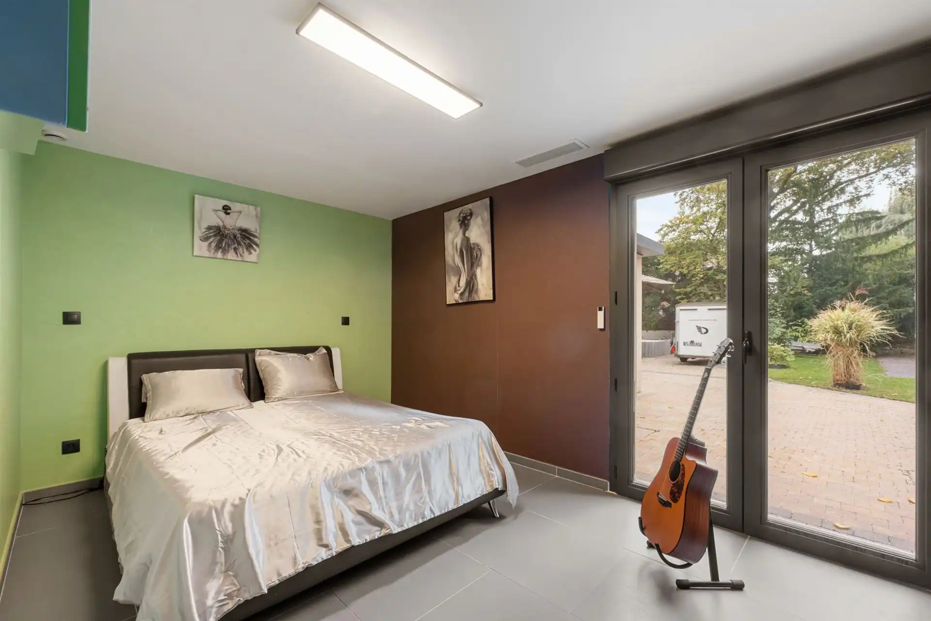 Mooi gelijkvloerse villa foto 11