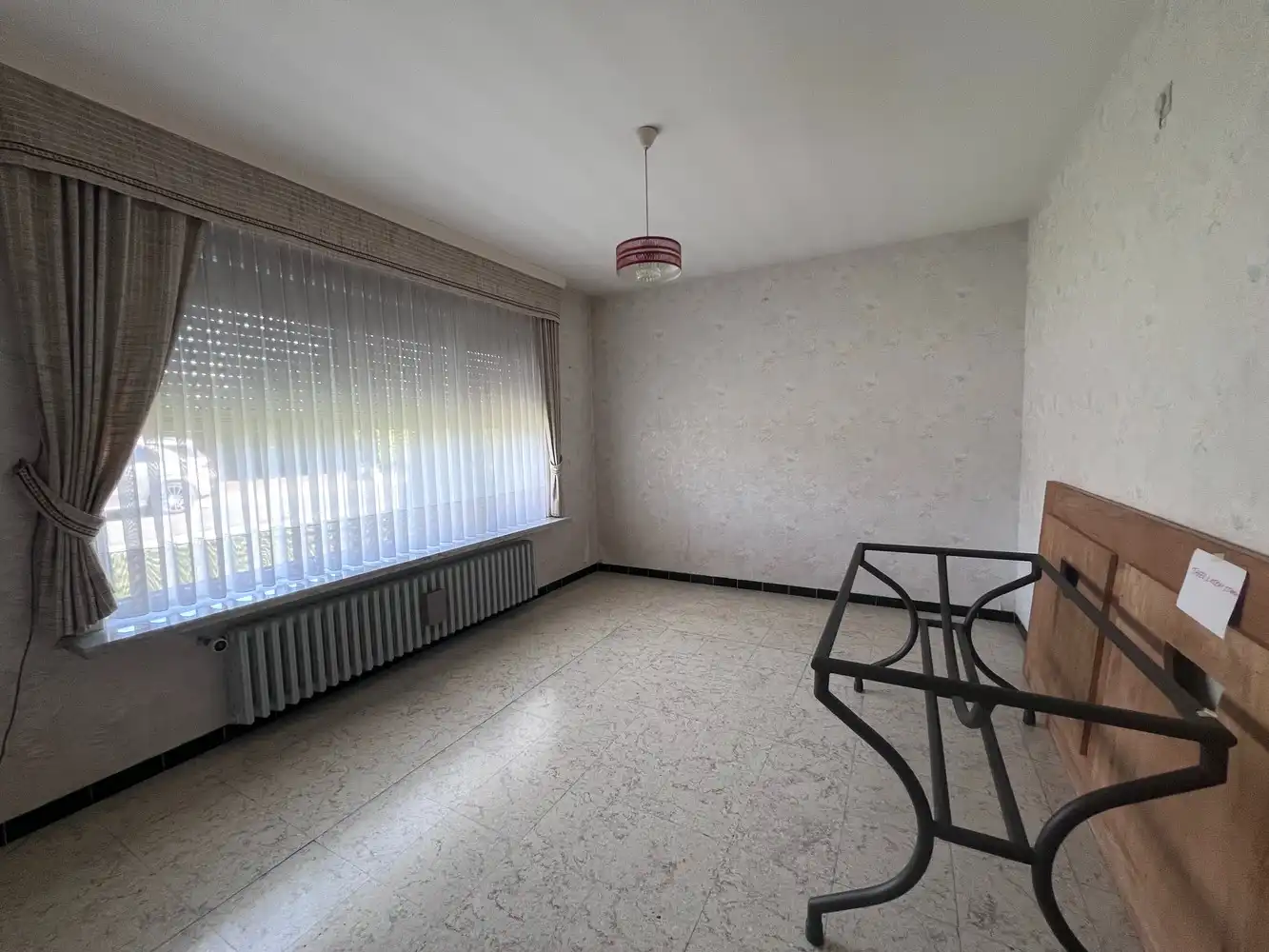 Rustig gelegen woning met 3 slaapkamers en garage. foto 5