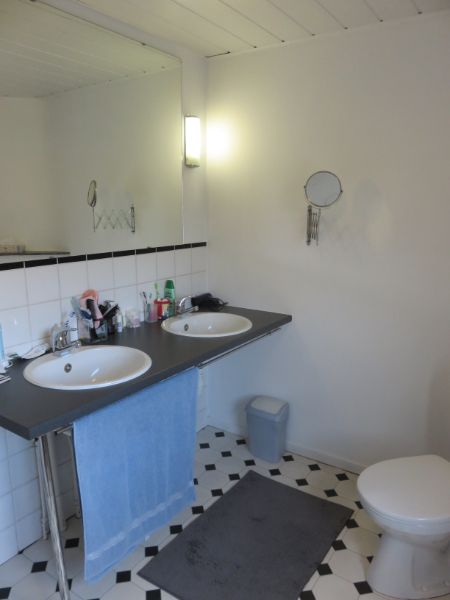 Ruime woning met 4 slaapkamers foto 31