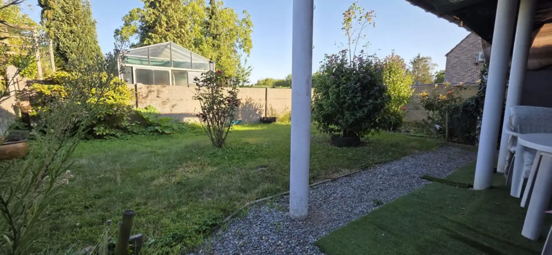 Renovatiewoning met veel potentieel foto 10