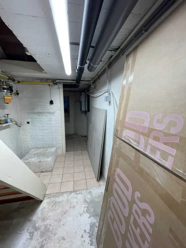 Smaakvol gerenoveerde woning met stadstuin foto 17