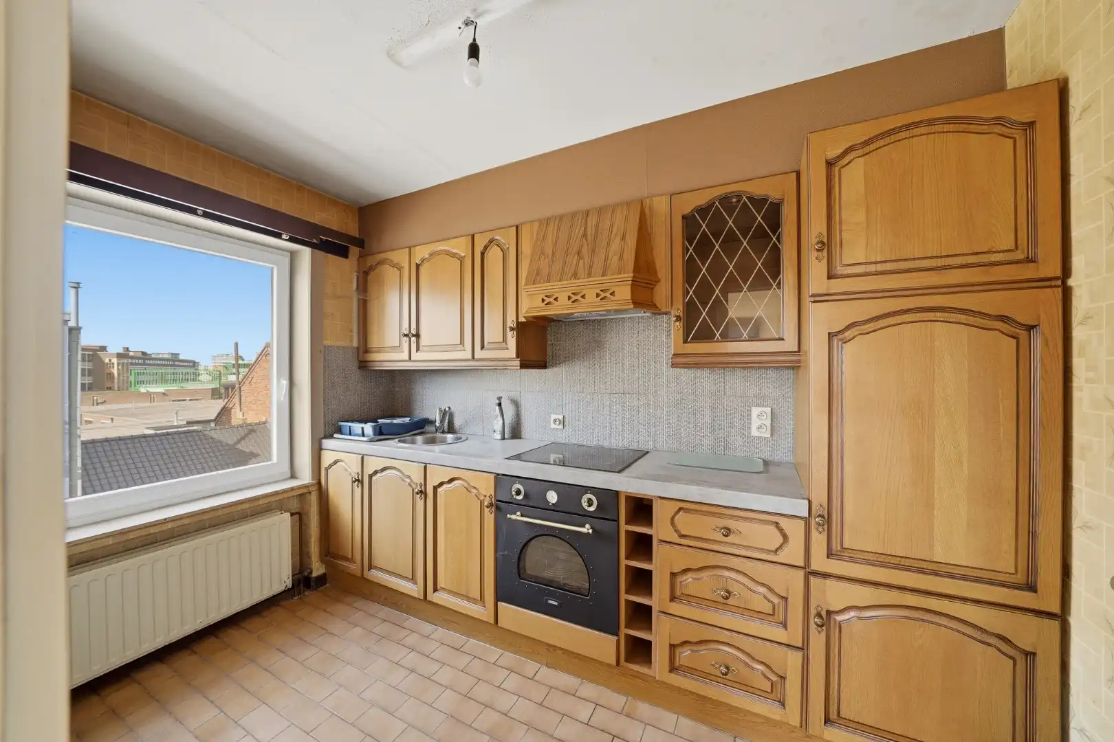 Op te frissen appartement met zicht op het Sint-Catharinaplein in Oostende foto 9