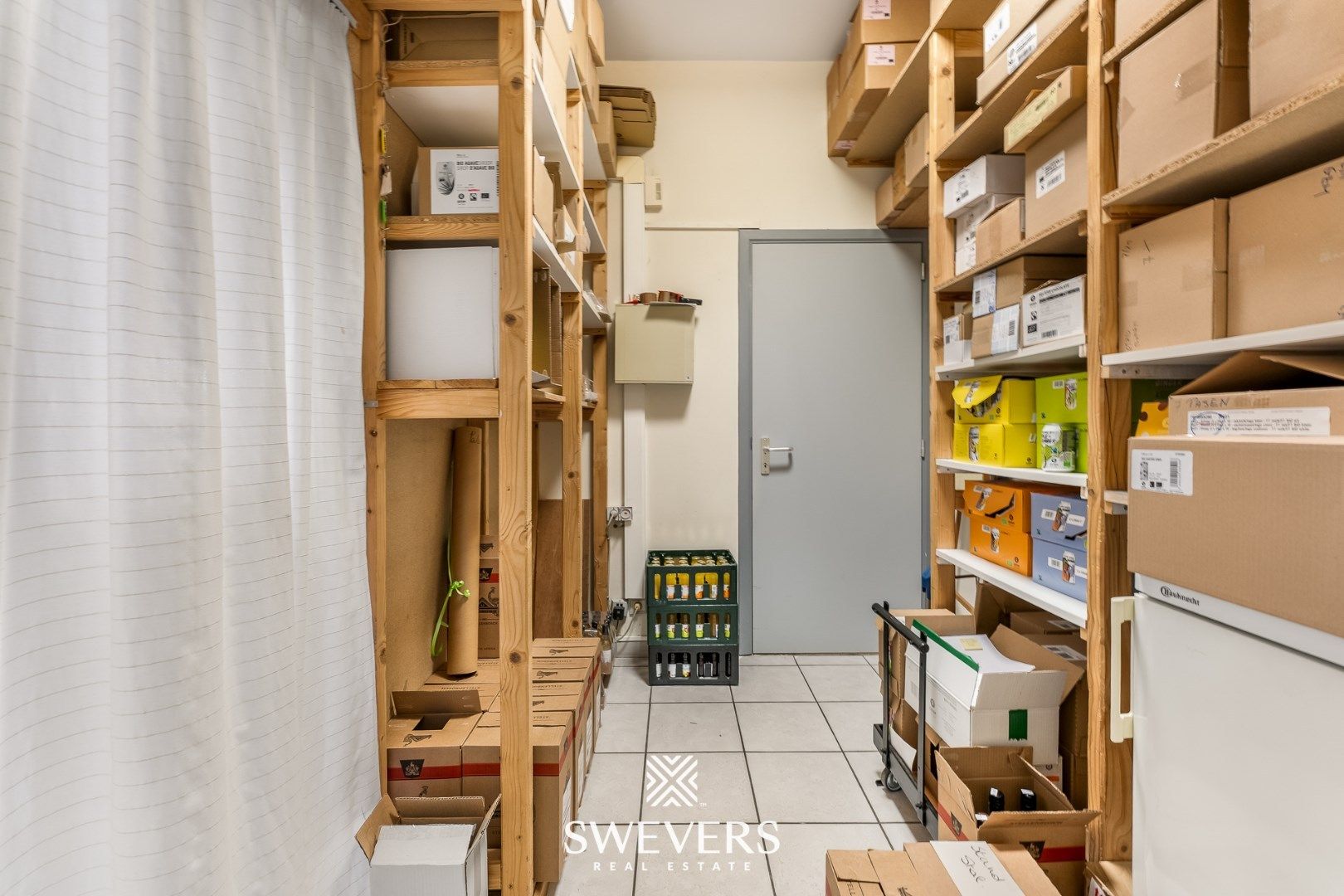 Commercieel pand met garage in centrum Beringen foto 13