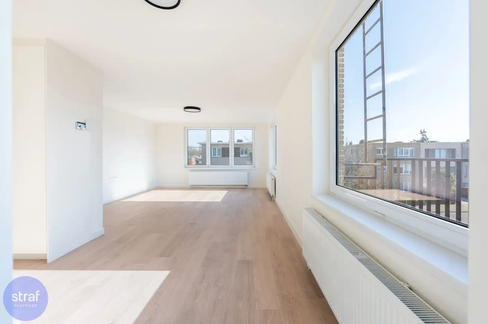 TE HUUR / Recent gerenoveerd 2 slpk appartement vlak bij het Galgenweel foto 3