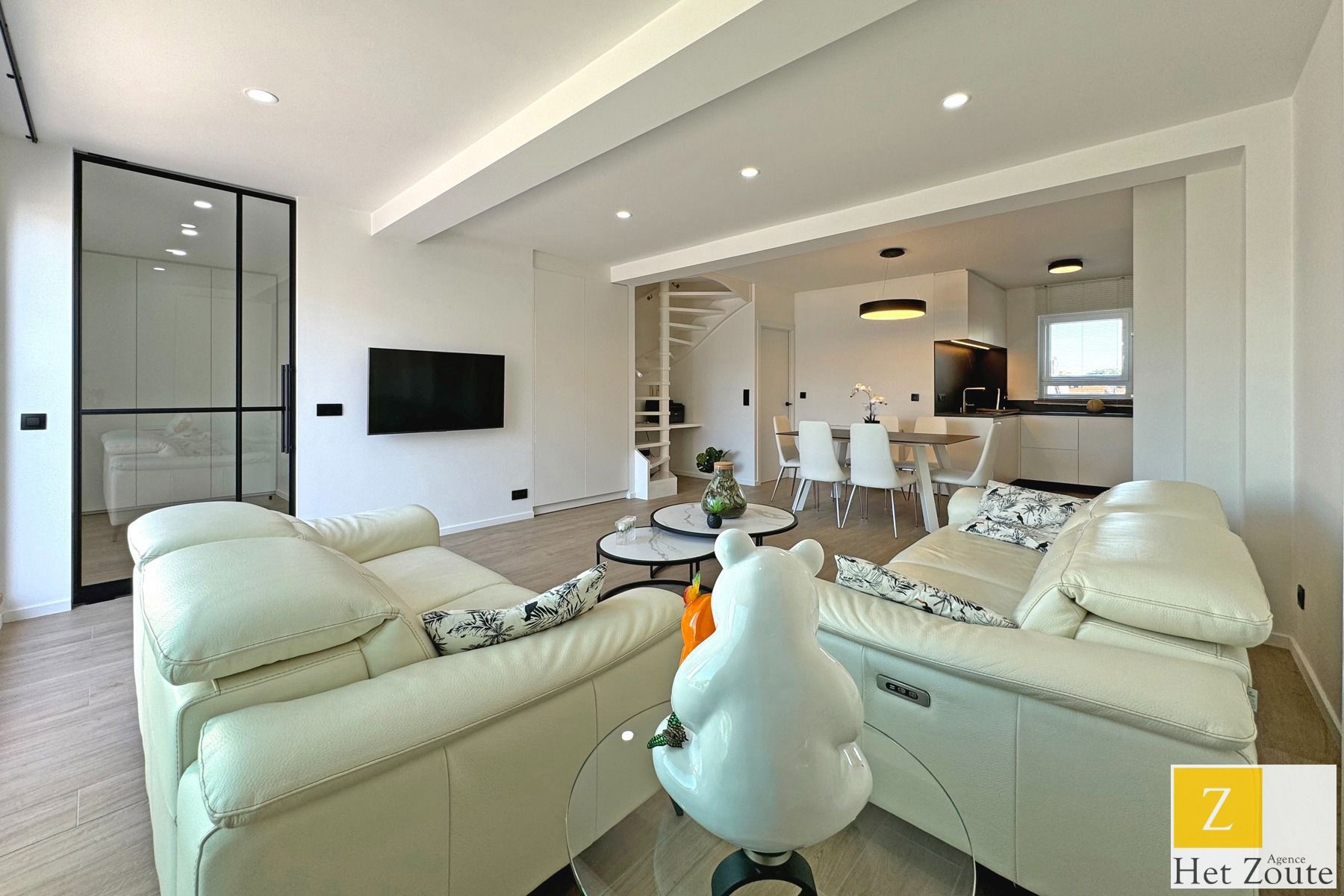 Luxueus duplex penthouse, zonneterras nabij strand te Knokke foto 2