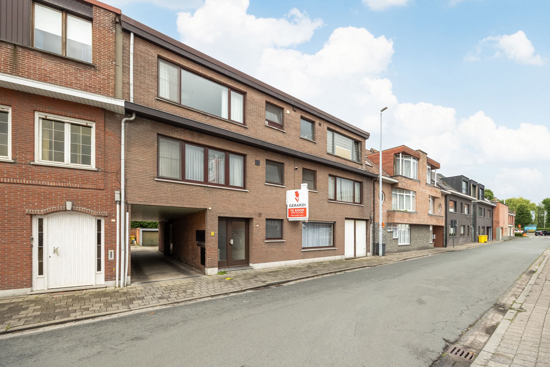 Gerenoveerd app met 2slk en garage foto 25