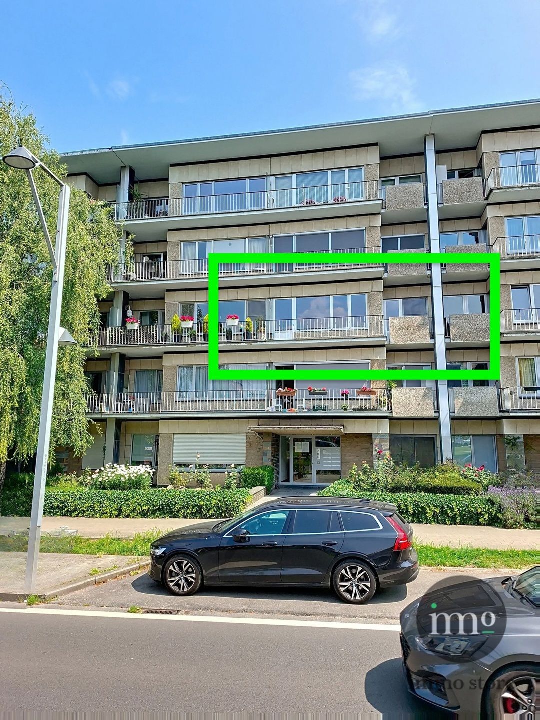 2-SLPK APPARTEMENT MET 3 TERRASSEN EN GARAGE foto {{pictureIndex}}
