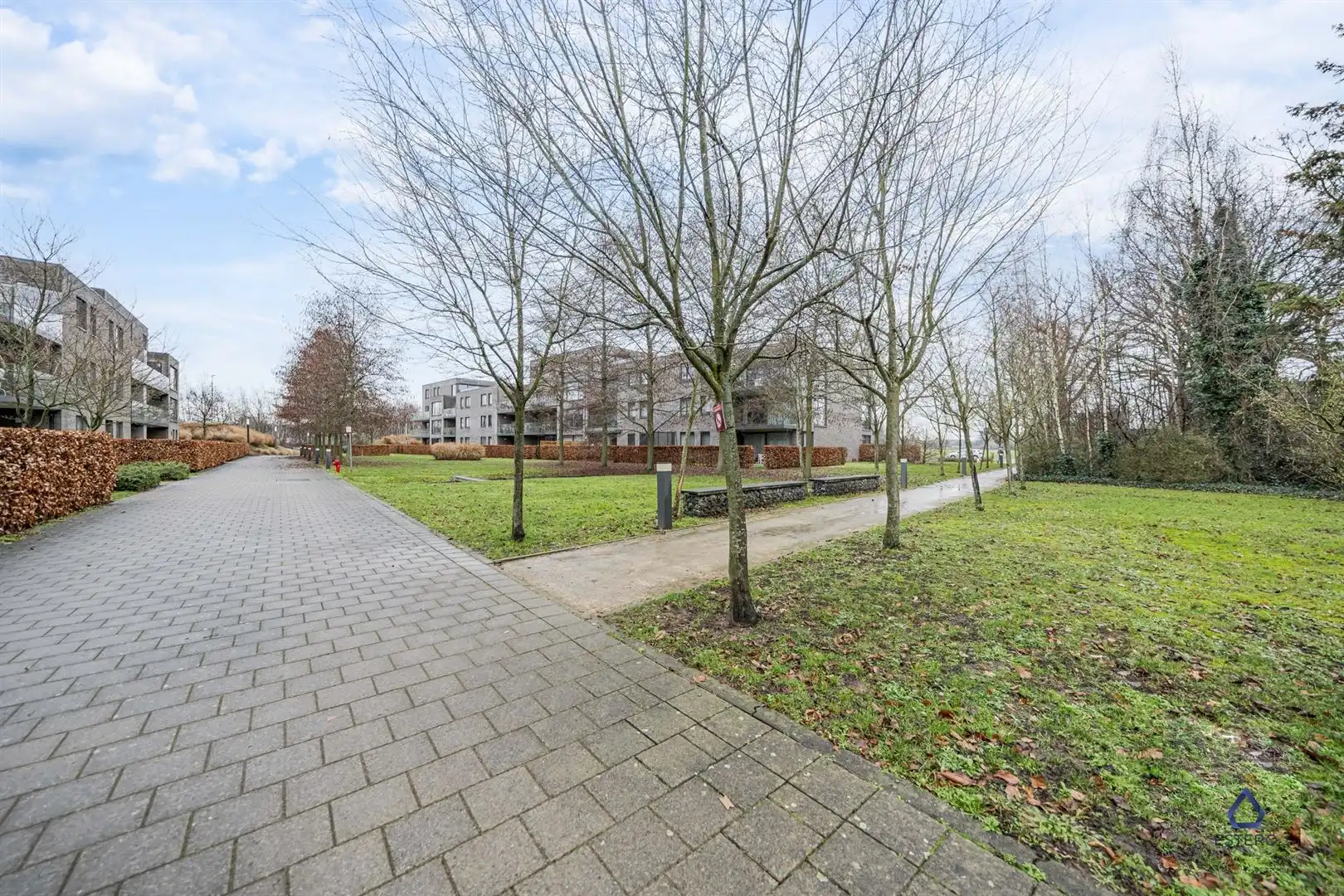 Instapklaar 3-slaapkamer appartement met dakterras foto 18