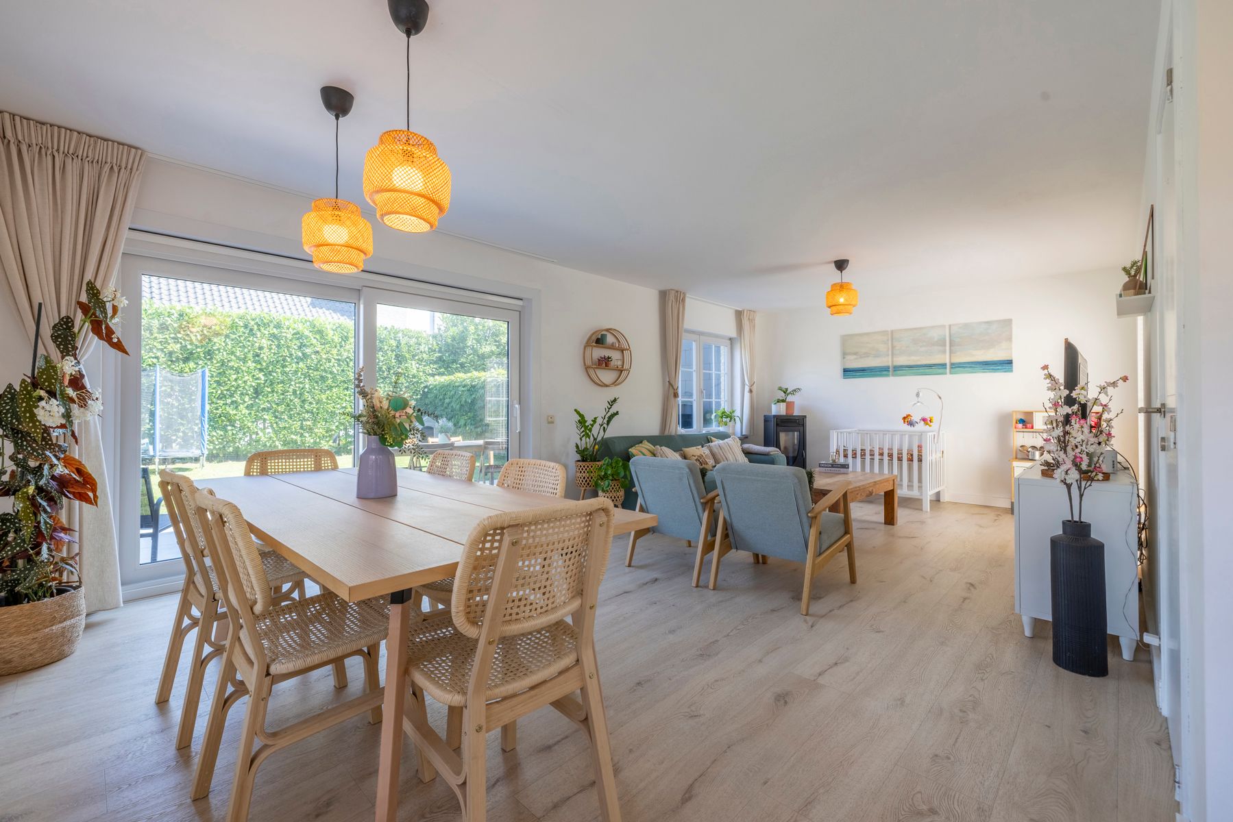 Woning met 3 slaapkamers, tuin en garage te koop! foto 5