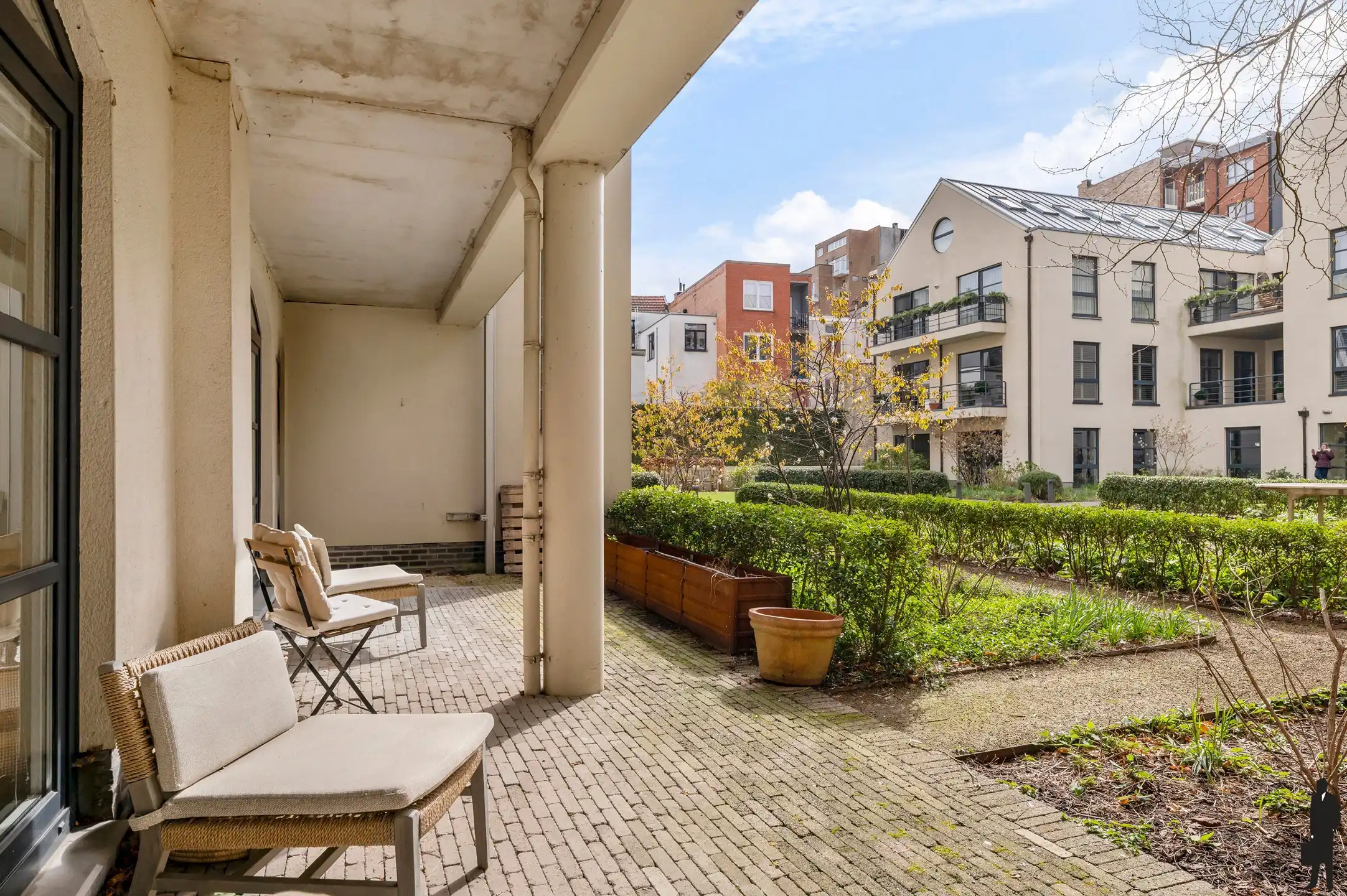 Exclusieve en instapklare gelijkvloerse loft met hoogwaardige afwerking foto 2