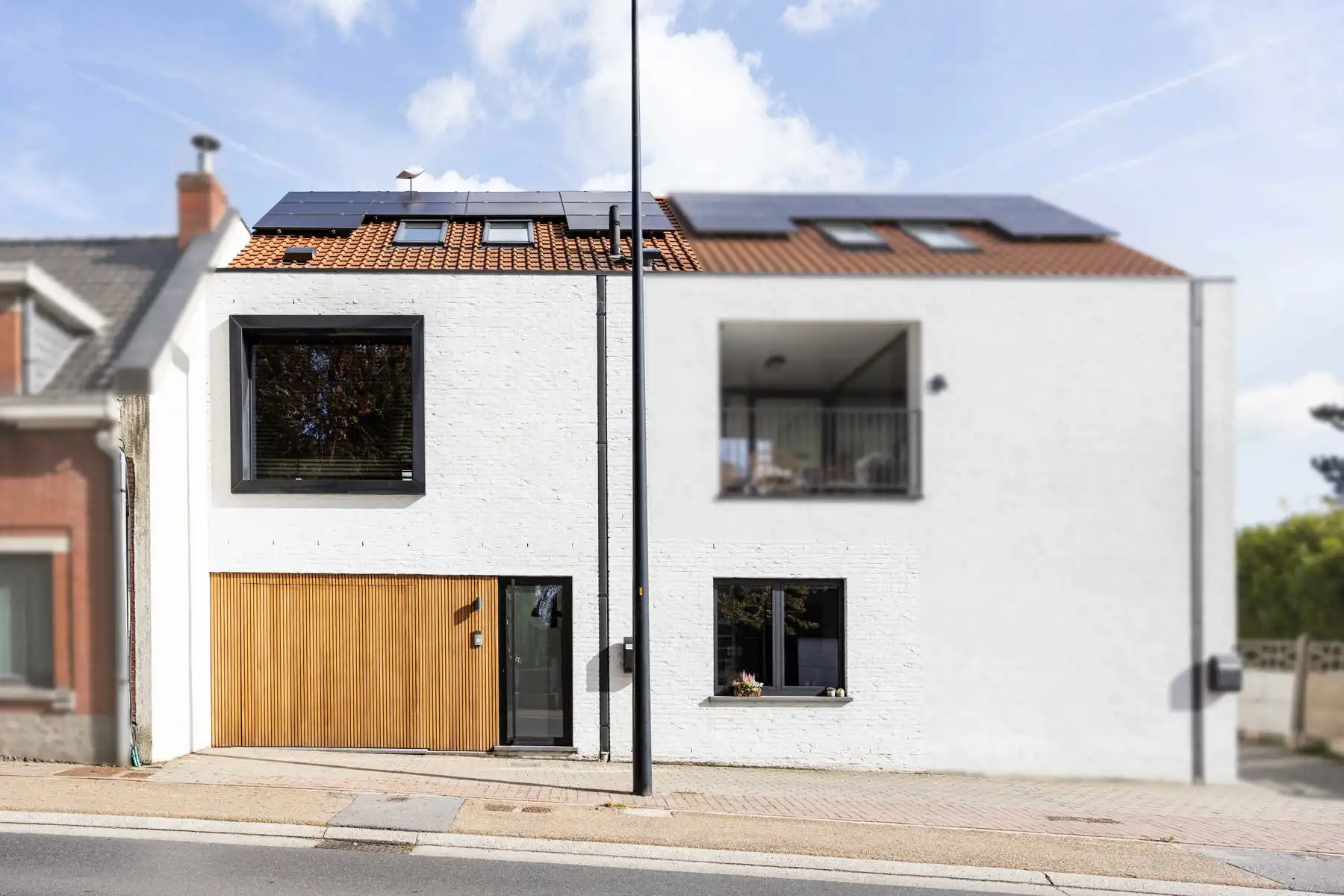 Instapklare woning met kwalitatieve afwerking foto {{pictureIndex}}