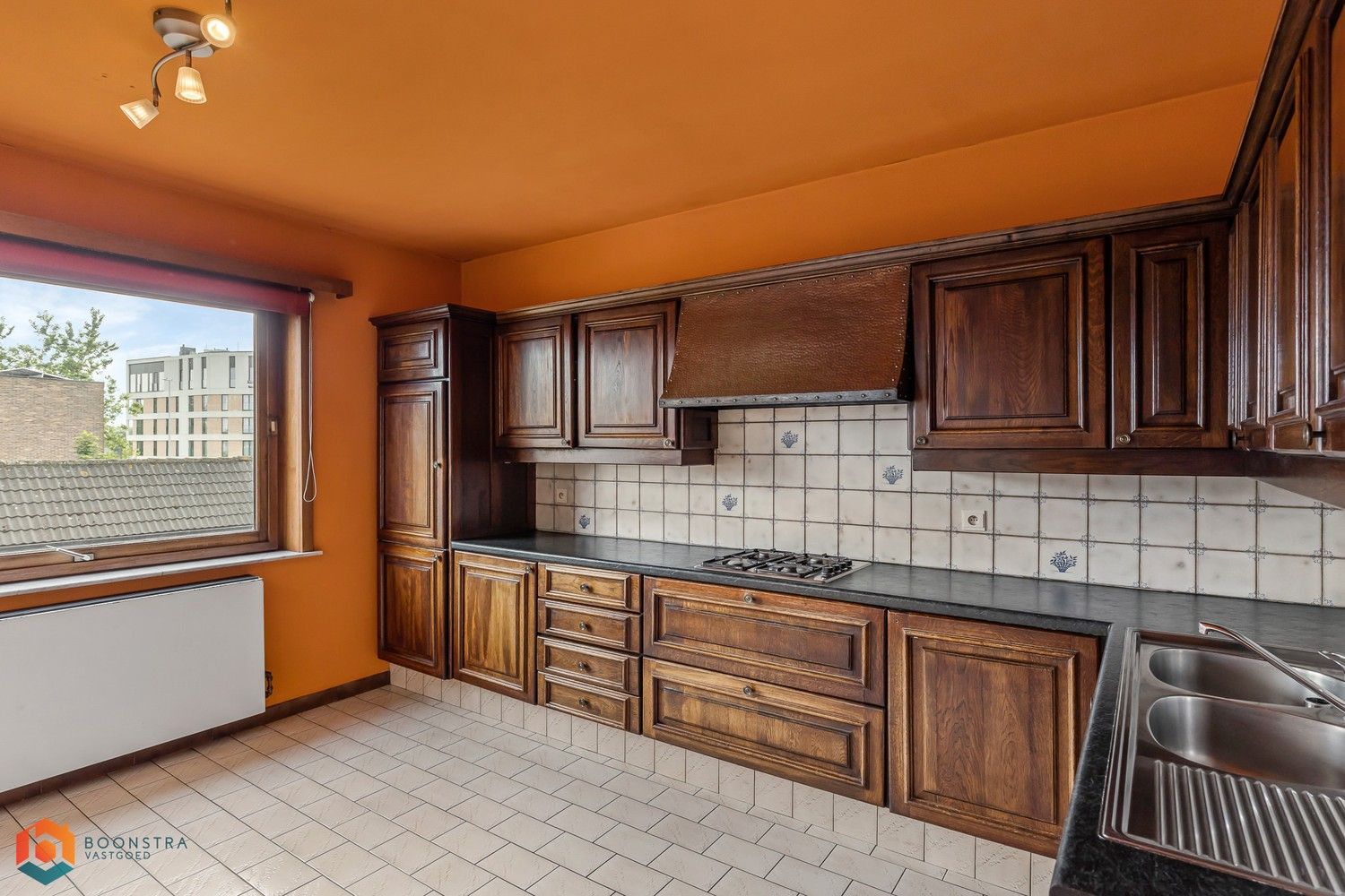 Instaklare woning met 3 slpkrs en inpandige garage foto 6