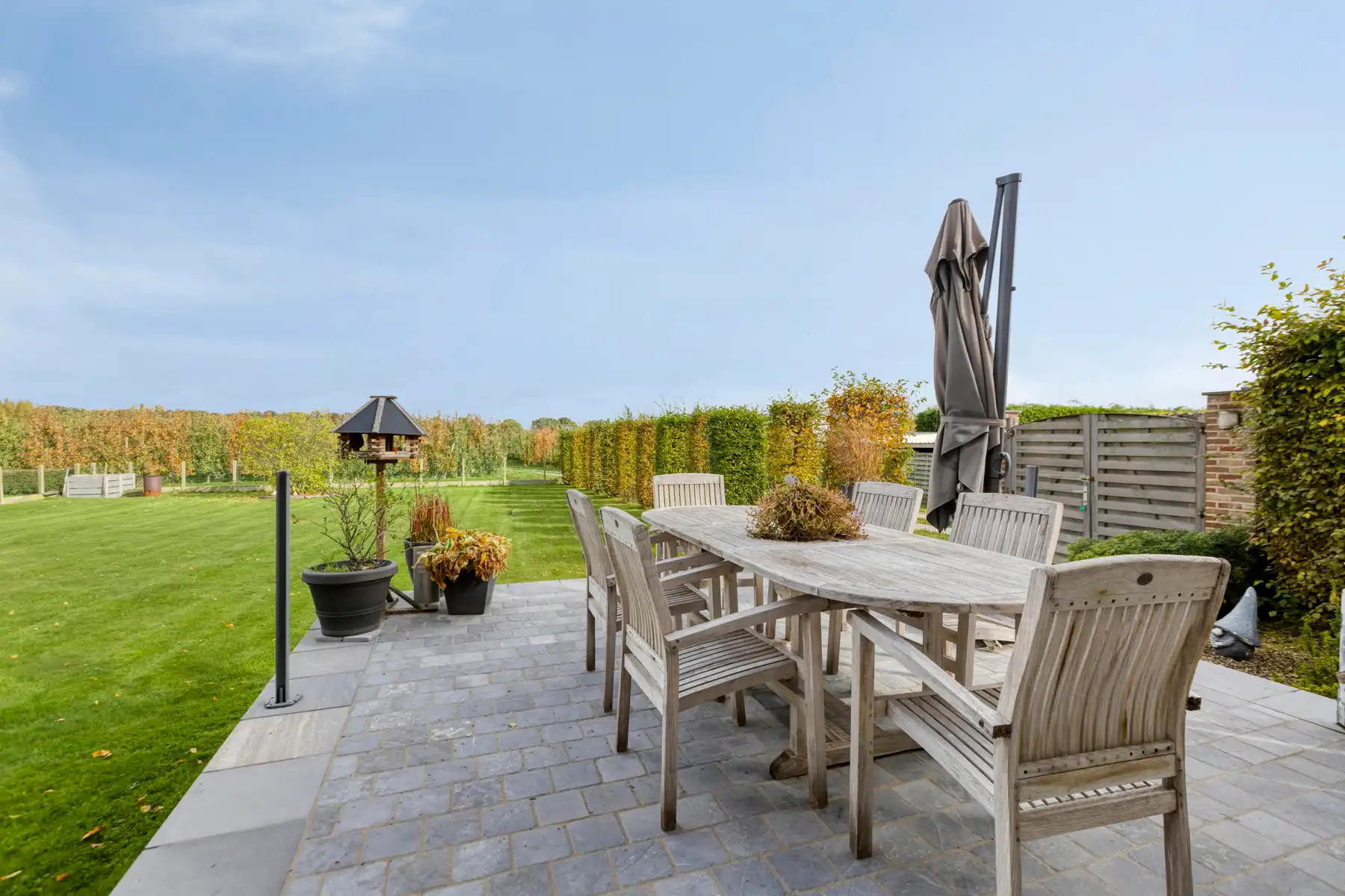 Huis met opslag, ruime tuin en mog. tot kangeroe/zorgwoning foto 2