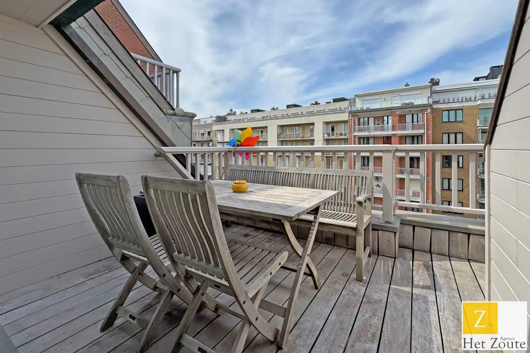 Gemeubeld Penthouse in het hart van het Zoute foto 18