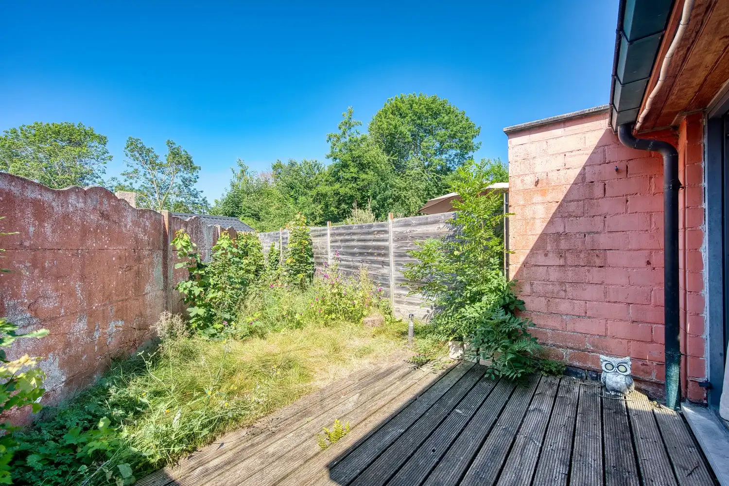 Assebroek, leuk ENERGIEZUINIG gezellig &nbsp;instapklaar woonhuis met 3 SLAAPKAMERS en tuintje foto 4