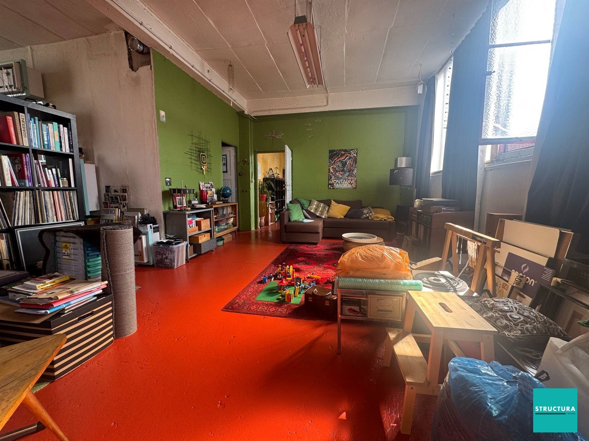 Ruime atelier te huur in Koekelberg.



 foto 3