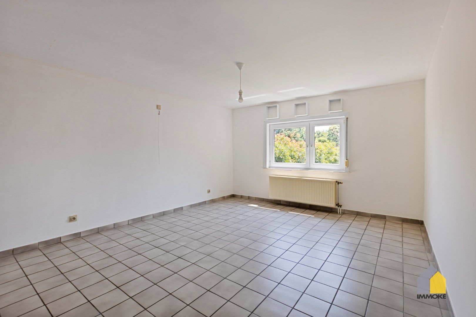 Halfvrijstaande woning met 3 slpks en grote polyvalente ruimte op perceel van 5 a 25 ca. foto 16