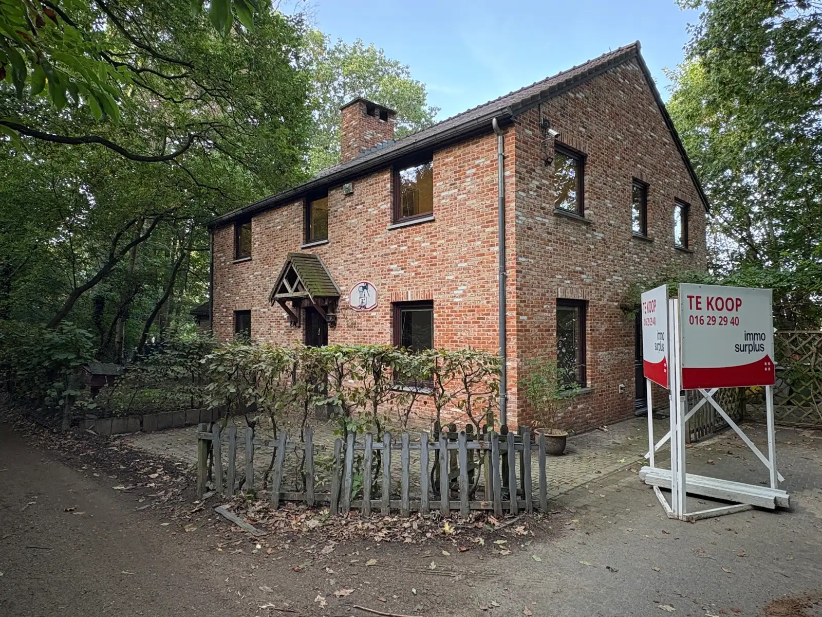 Ruime villa met 6 slaapkamers in groene omgeving foto 2